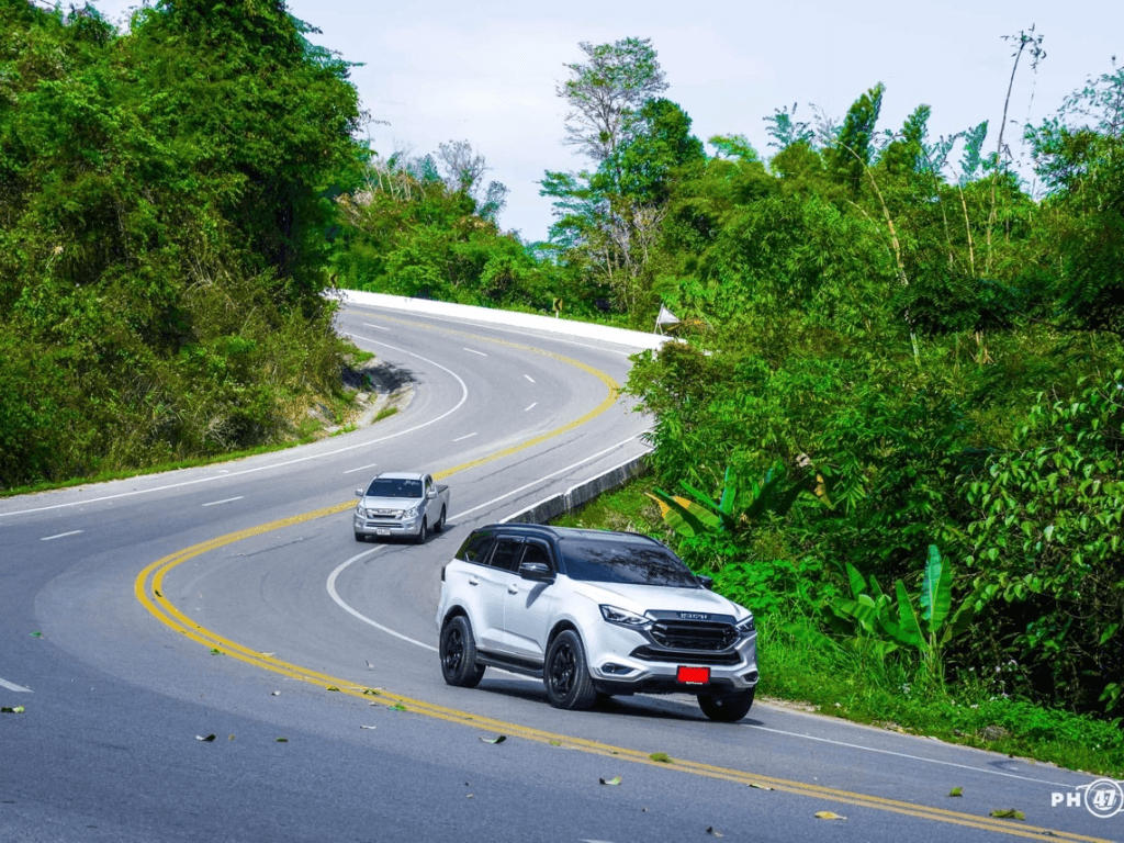 หนาวนี้ที่เพชรบูรณ์อบอุ่นที่สุดเพราะไปกับครอบครัว ไปกับ ISUZU MU-X 3.0 จะกี่โค้งกี่เขาก็มั่นใจเต็ม100