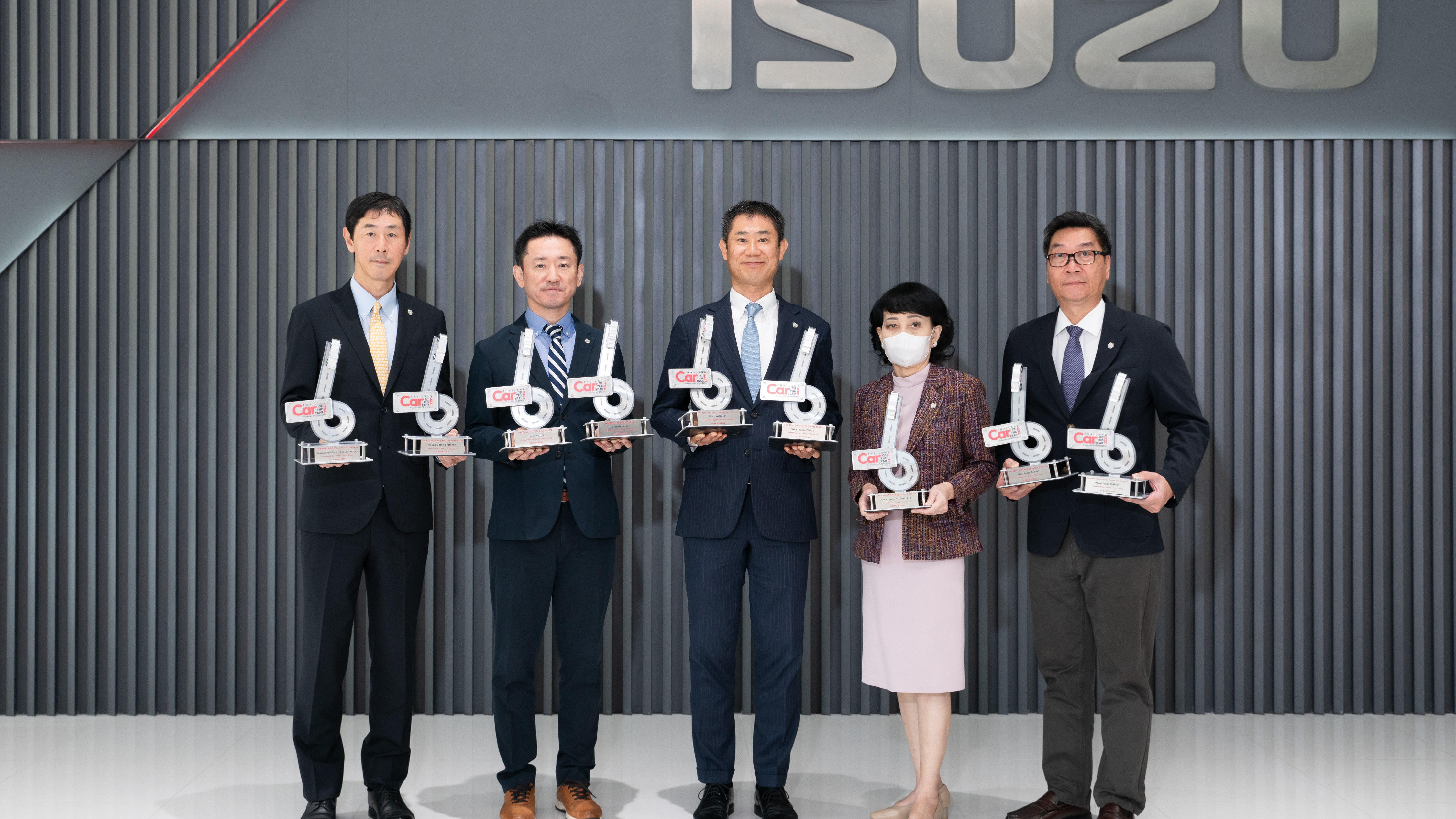 อีซูซุรับ 9 รางวัลรถยอดเยี่ยมแห่งปีจากเวที “CAR OF THE YEAR 2024”