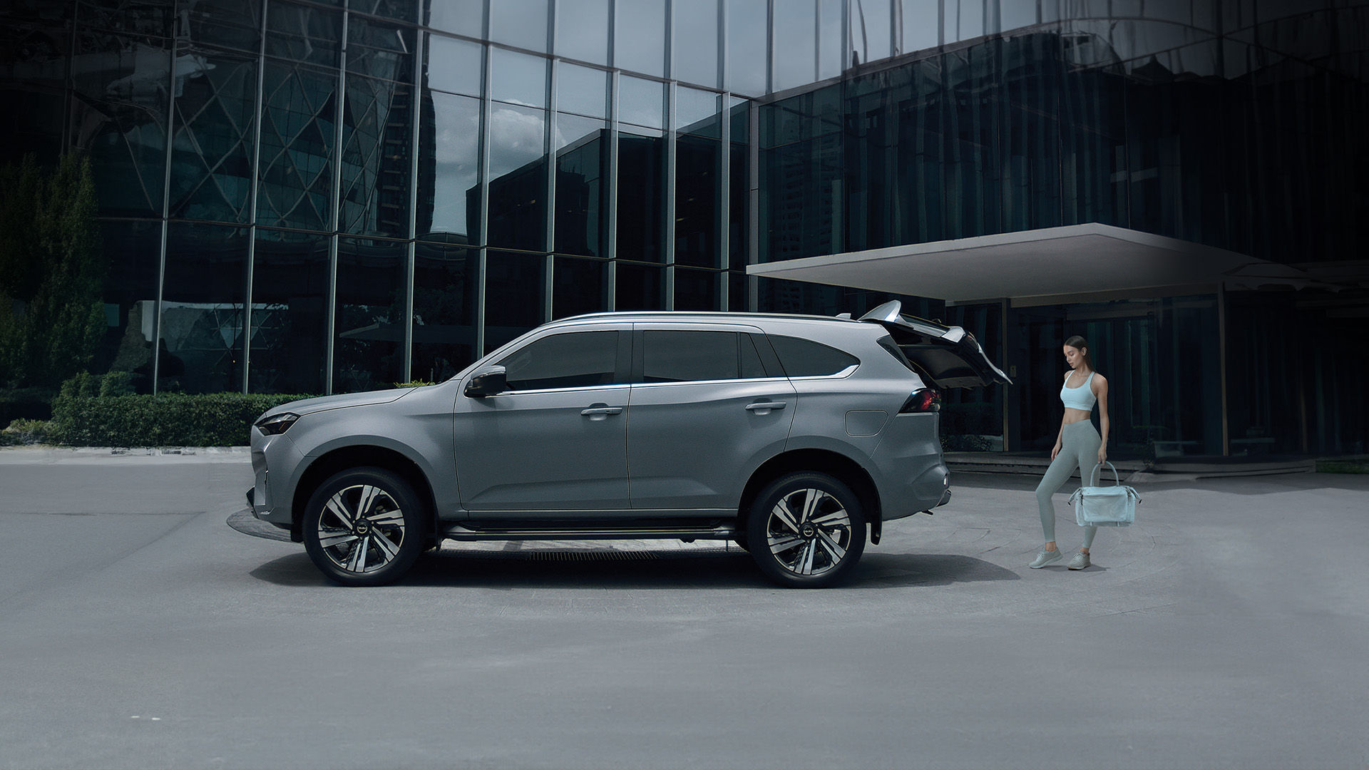 Smart Tailgate - ISUZU MU-X (อีซูซุ มิว-เอ็กซ์)