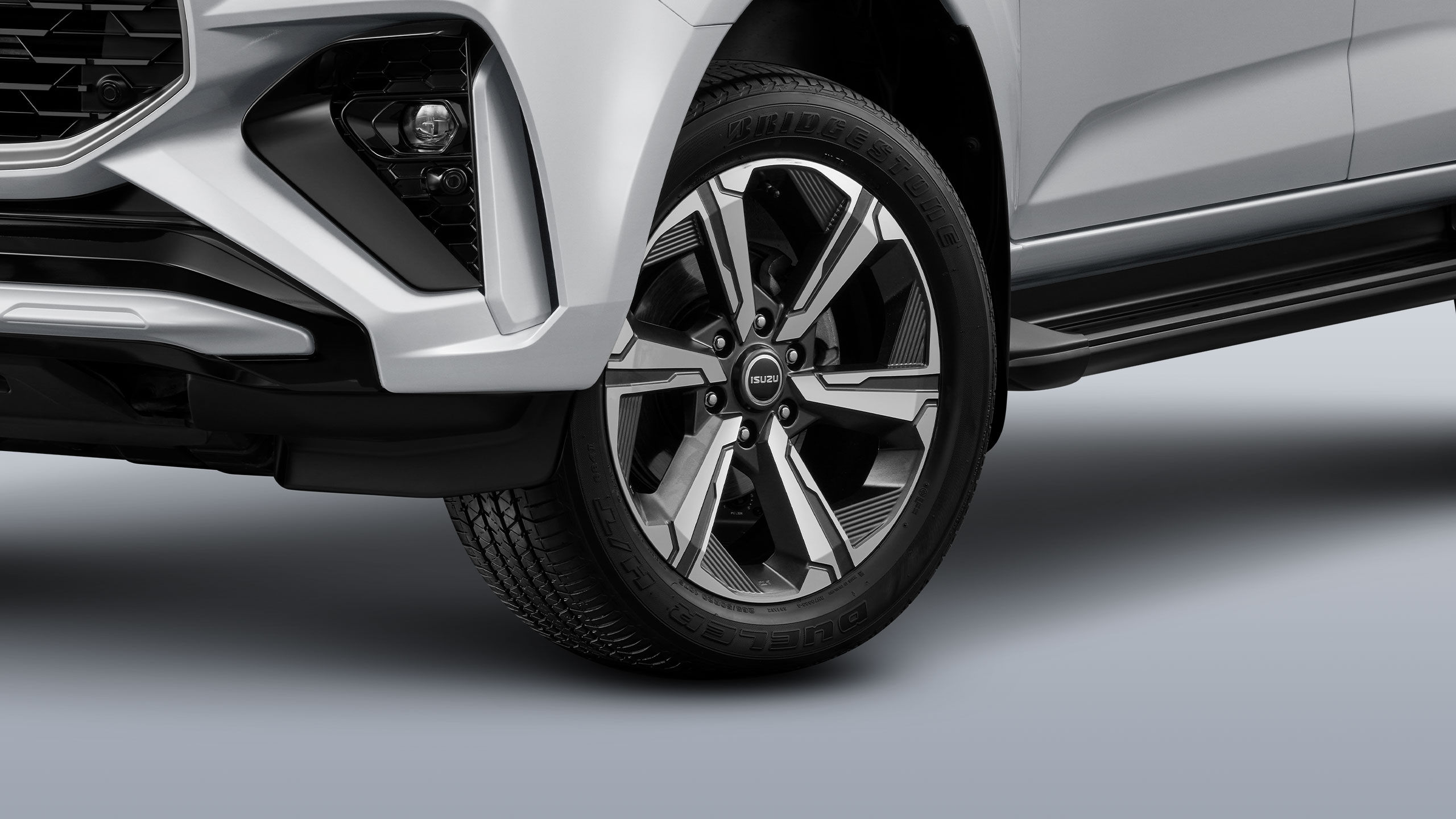 ล้ออัลลอย ขนาด 20 นิ้ว - ISUZU MU-X ULTIMATE (อีซูซุ มิว-เอ็กซ์ อัลติเมท)