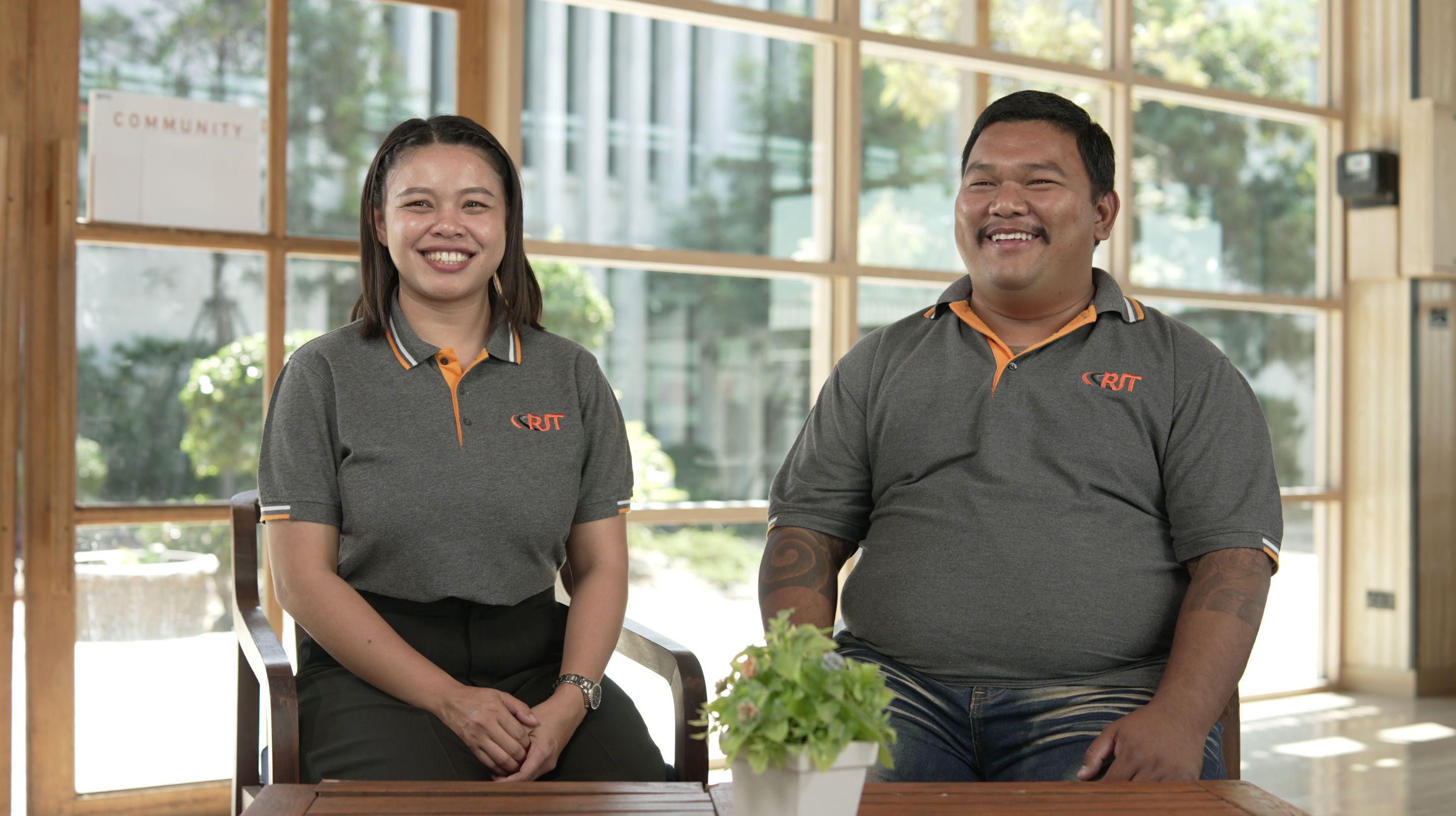 รุจิรา ทรานสปอร์ท โตมั่นคง คู่คิดธุรกิจทุกระดับ