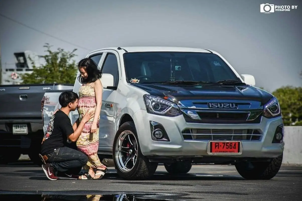 คนแรกคนเดียวคนสุดท้าย VS คันแรกคันเดียวและคันถัดไป ก็ต้องเป็น Isuzu